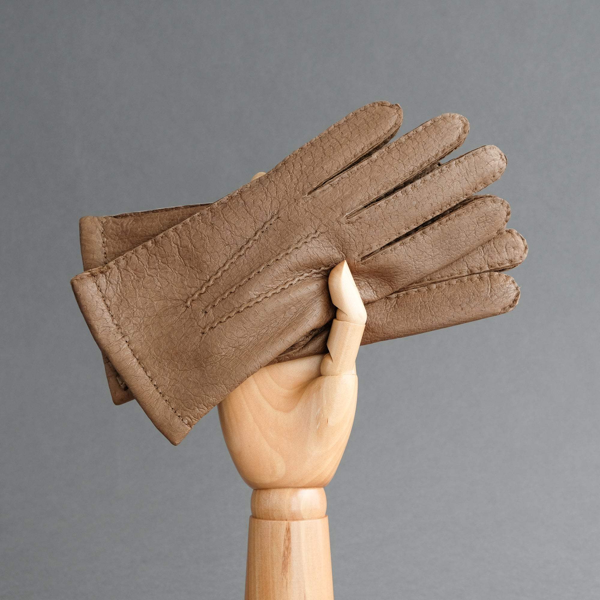 Gentlemen\'s Gloves Taupe Gloves - Wien Cashmere Peccary Thomas Handmade – Lined Handschuhe with Riemer from TR