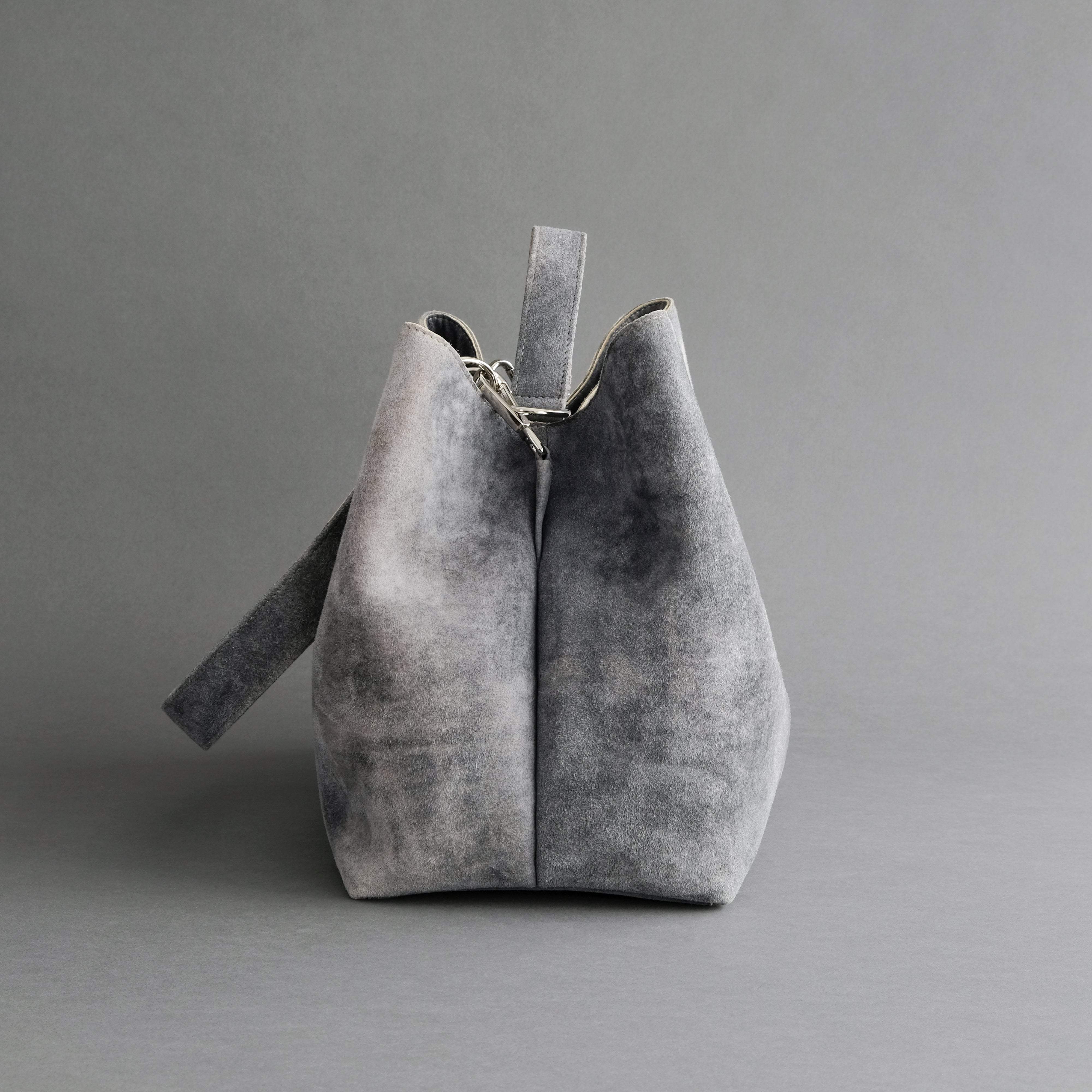 Ladies Bag From Light Grey Blue Goatskin Suede TR Handschuhe